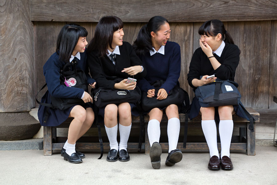 Schoolgirls, Kamakura.